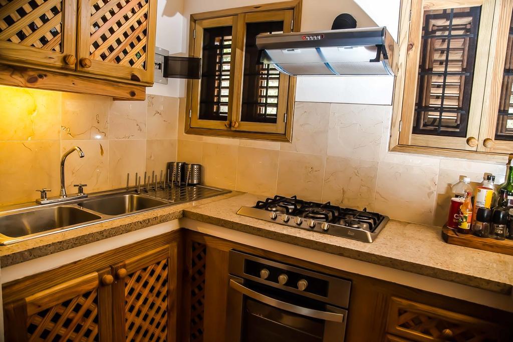 Jasmine La Playita - Ocean Front Apartment ลาส กาเลราส ภายนอก รูปภาพ