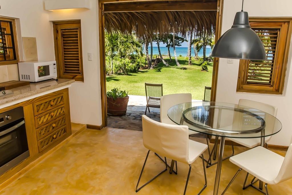 Jasmine La Playita - Ocean Front Apartment ลาส กาเลราส ภายนอก รูปภาพ